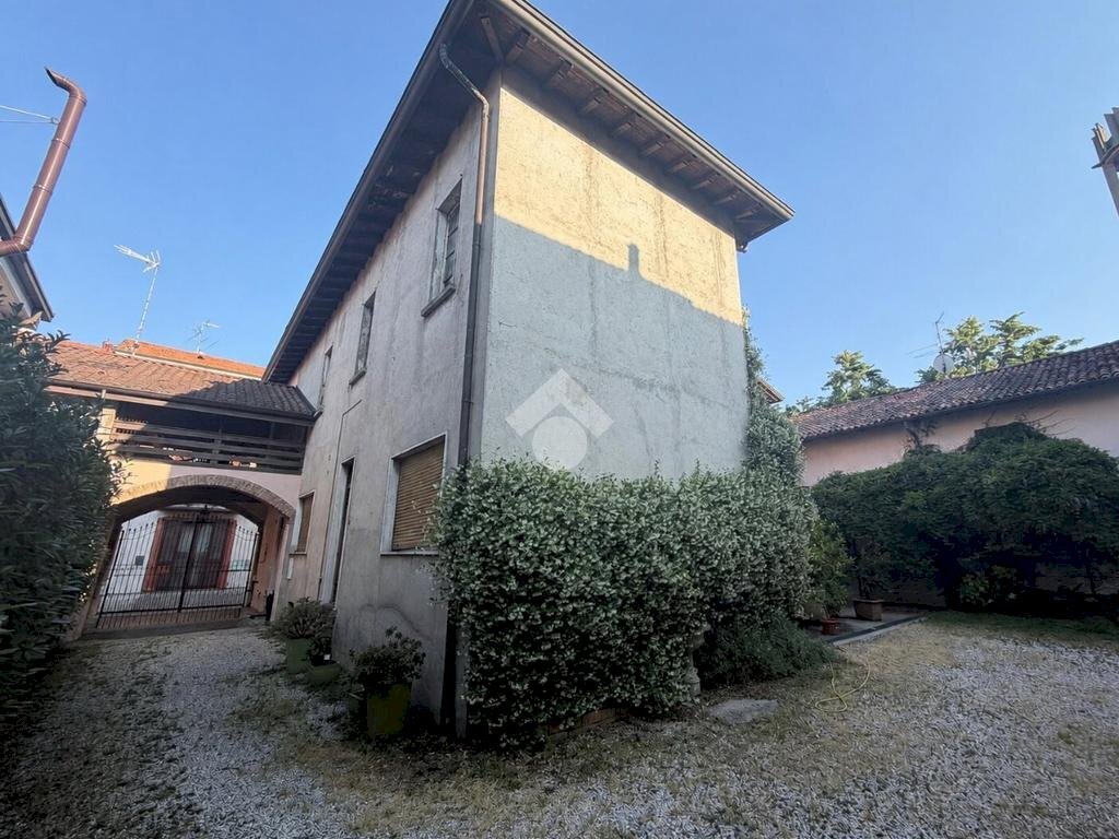 Independent house Via Camillo Zoja, Grezzago - photo 2