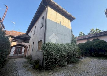 Independent house Via Camillo Zoja, Grezzago - photo 2