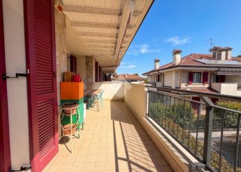 Three-room apartment Via Puglia, Grezzago - photo 11