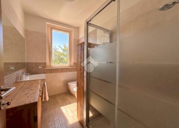 Three-room apartment Via Puglia, Grezzago - photo 19