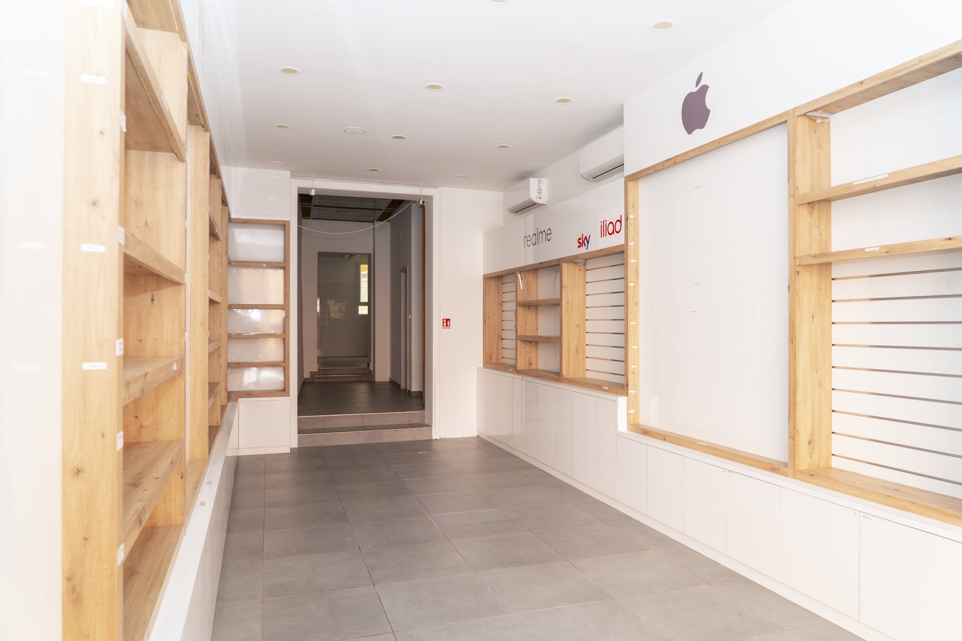 Negozio Bologna (zona Centro Storico) - foto 1