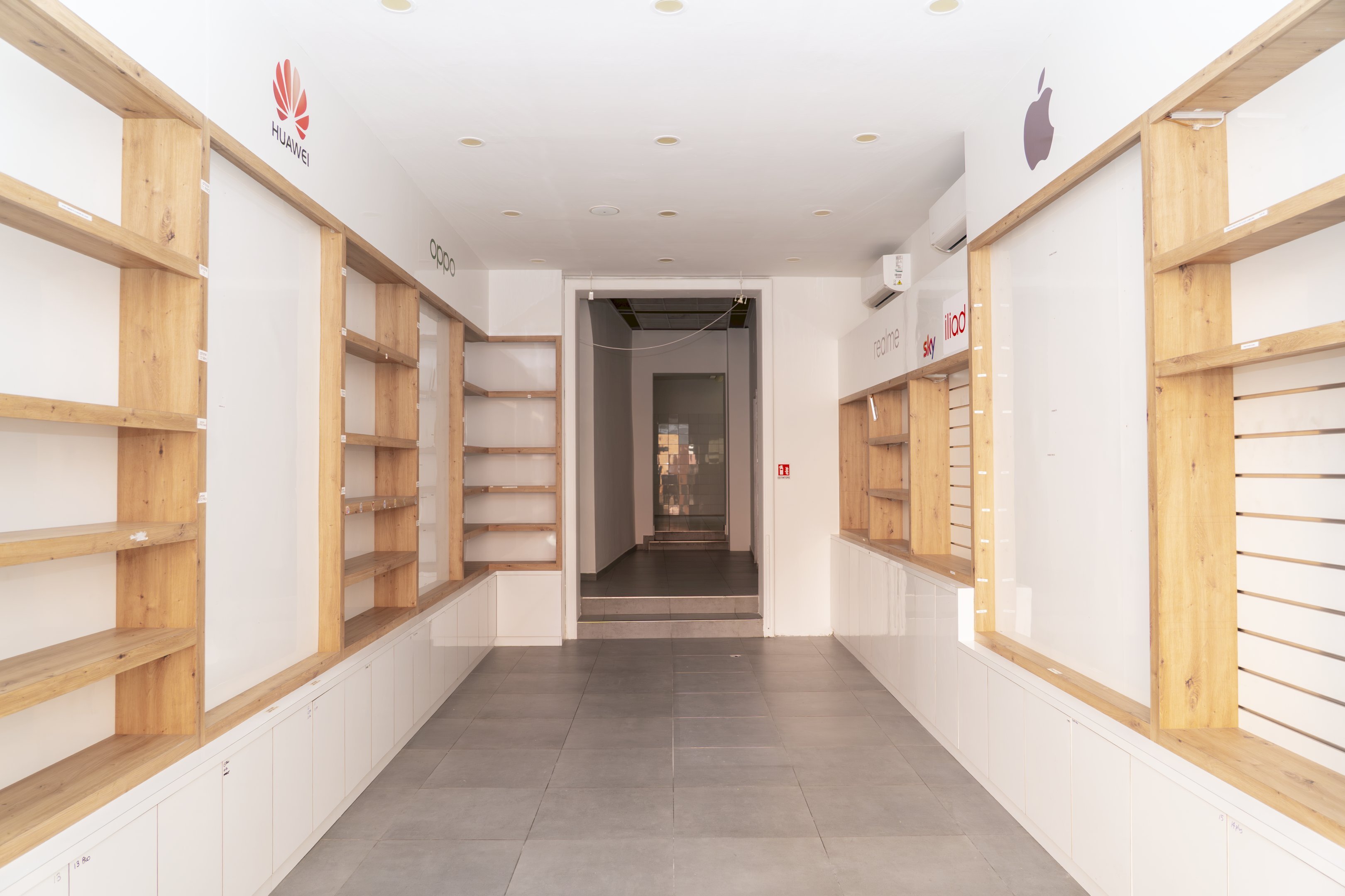 Negozio Bologna (zona Centro Storico) - foto 2