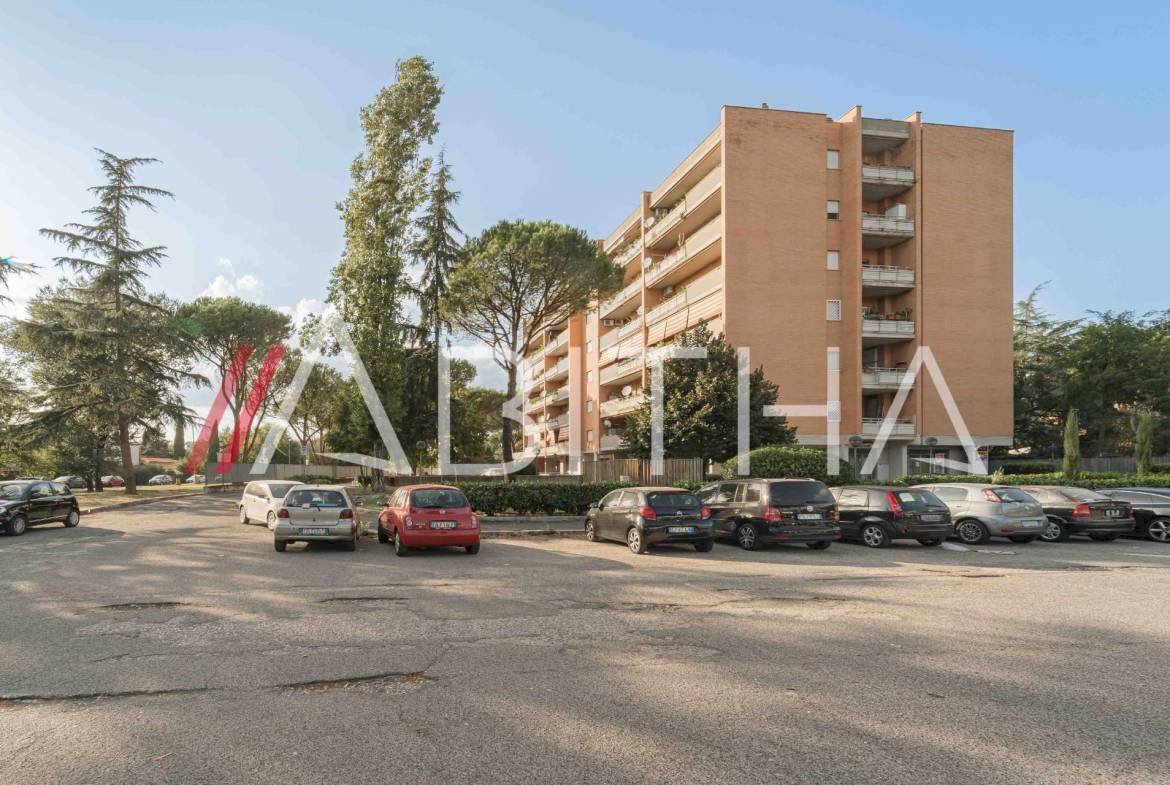 Four-room apartment Via Pollenza, Roma - photo 1