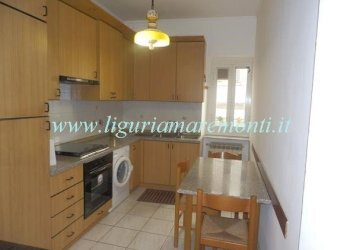 Bilocale Savona (zona Centro storico) - foto 1