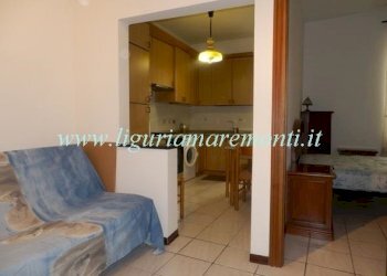 Bilocale Savona (zona Centro storico) - foto 3