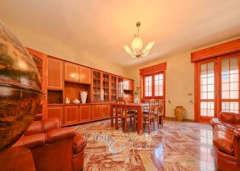 Casa indipendente via Antonio Lenio, Parabita - foto 2