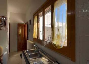 Cucina - Casa indipendente via Giuseppe Verdi, Neviano - foto 20