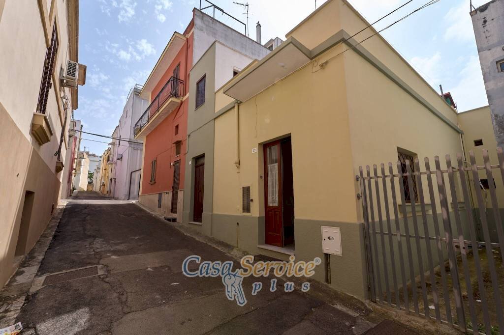 Facciata - Casa indipendente via Firenze, Matino - foto 1