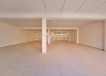 Interno non residenziale - Negozio via Duca delle Puglie, Matino - foto 10