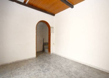 Stanza non arredata - Independent house via Santa Rosalia, Matino - photo 21