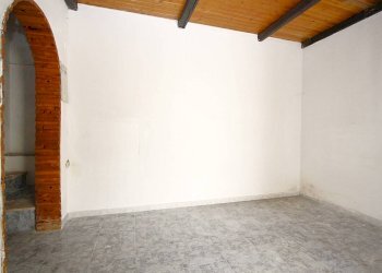 Stanza non arredata - Independent house via Santa Rosalia, Matino - photo 23