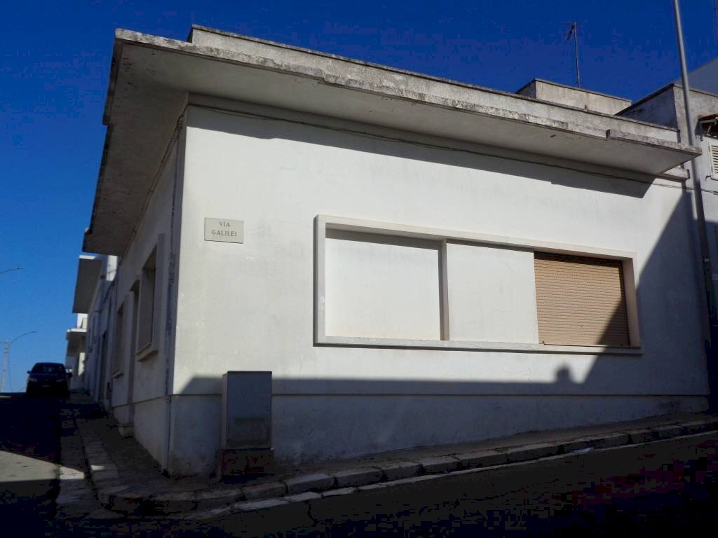 Viste - Casa indipendente via Savoia, Matino - foto 3