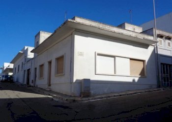 Facciata - Casa indipendente via Savoia, Matino - foto 2