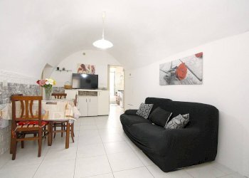 Salone - Casa indipendente via Impero, 58, Parabita - foto 2