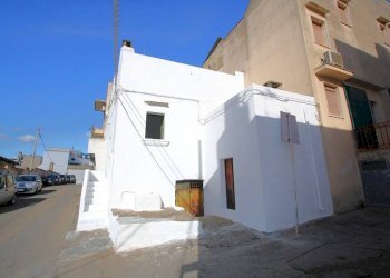 Zona - Casa indipendente via Immacolata, Matino - foto 3
