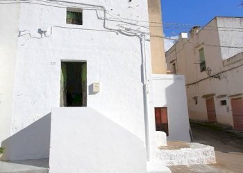 Facciata - Casa indipendente via Immacolata, Matino - foto 9