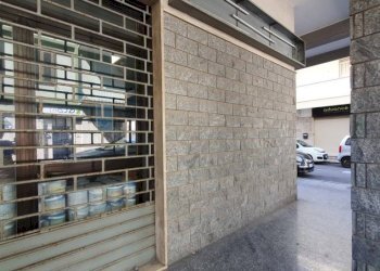 Interno non residenziale - Negozio via San Lazzaro, Gallipoli - foto 4