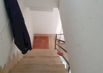 Interno palazzo - Negozio via San Lazzaro, Gallipoli - foto 14