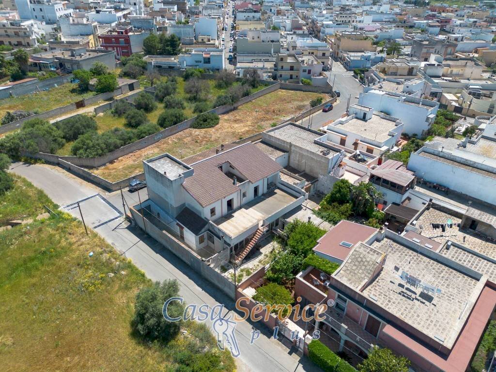 Zona - Independent house via Luigi Pirandello, Casarano - photo 2
