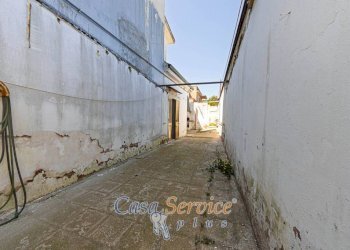 Cortile interno - Independent house via Luigi Pirandello, Casarano - photo 11