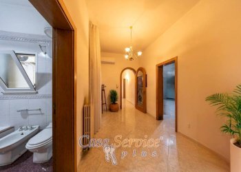 Corridoio - Appartamento via Prezzolini, Aradeo - foto 7