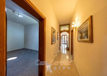 Corridoio - Appartamento via Prezzolini, Aradeo - foto 20