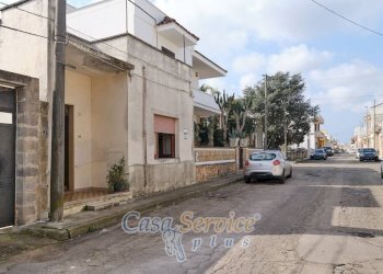 Zona - Independent house via Martiri del Risorgimento, Taviano - photo 3