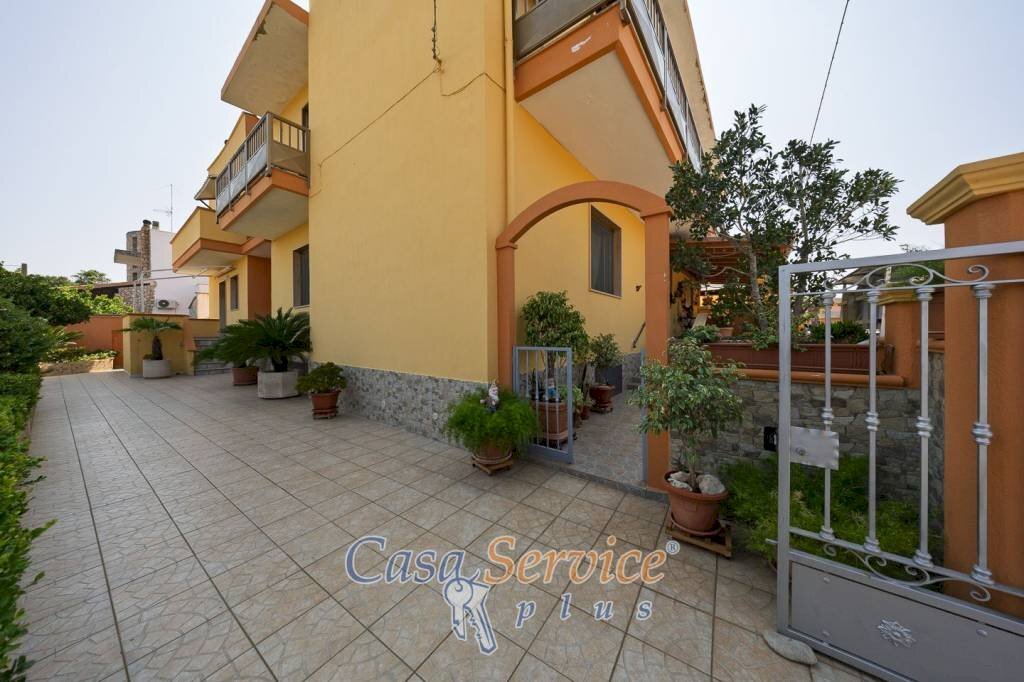 Giardino - Casa indipendente via Barberini, Ugento - foto 2