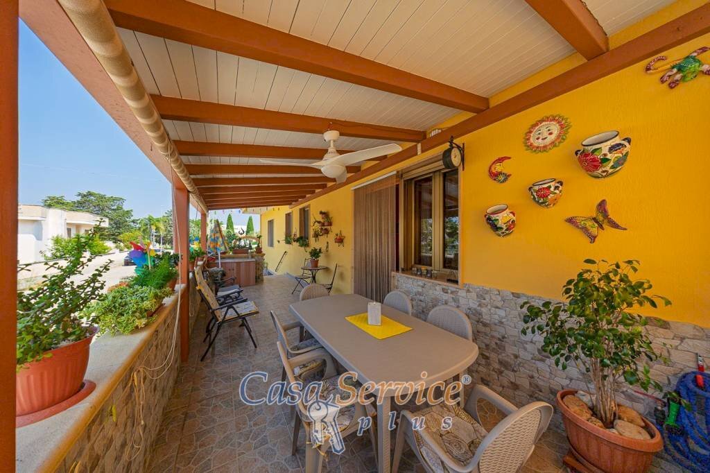 Veranda - Casa indipendente via Barberini, Ugento - foto 3