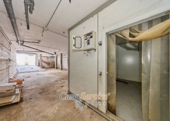 Magazzino - Ristorante corso Annibale, Ugento - foto 34