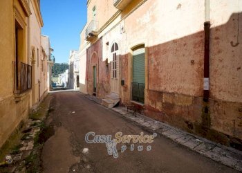 Facciata - Casa indipendente via Vittorio Alfieri, 38, Supersano - foto 16