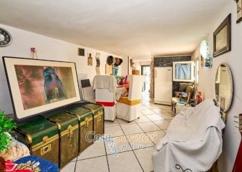 Stanza arredata - Appartamento via Vittorio Emanuele II, San Cesario di Lecce - foto 16