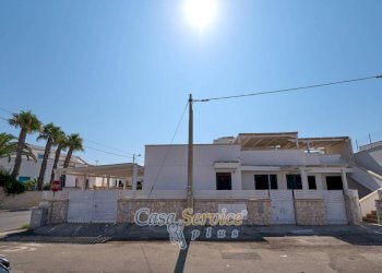 Zona - Casa indipendente via Taormina, Taviano - foto 4