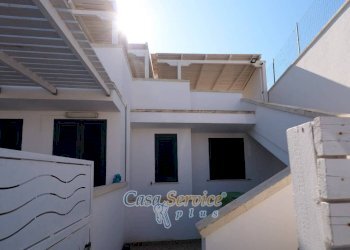 Facciata - Casa indipendente via Taormina, Taviano - foto 5