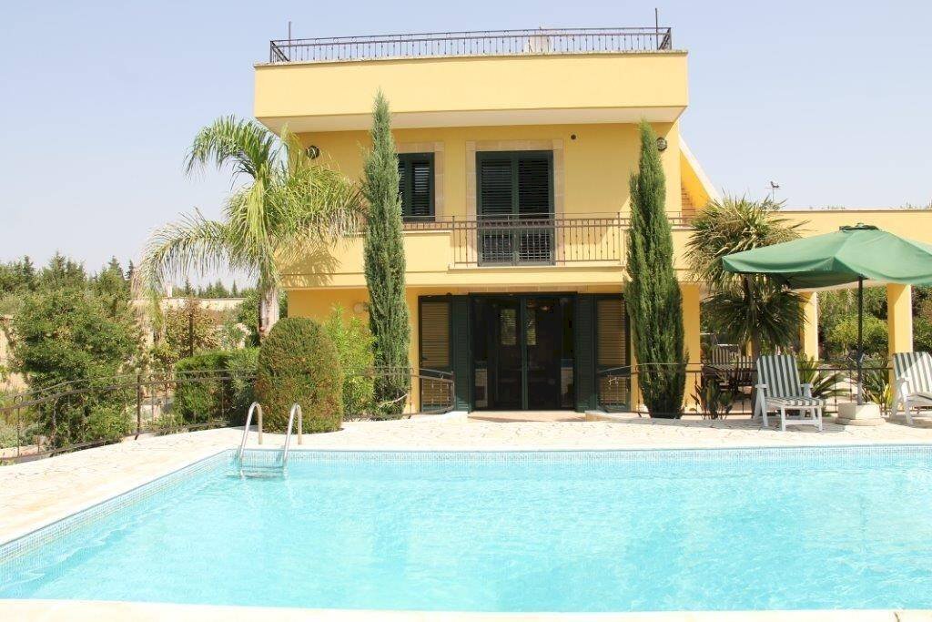 Piscina - Villa strada Comunale da Coline a Matino, Matino - foto 1