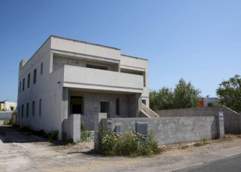 Facciata - Villa via Stromboli, Taviano - foto 9