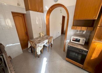 Cucina - Casa indipendente via Giuseppe Garibaldi, Matino - foto 17