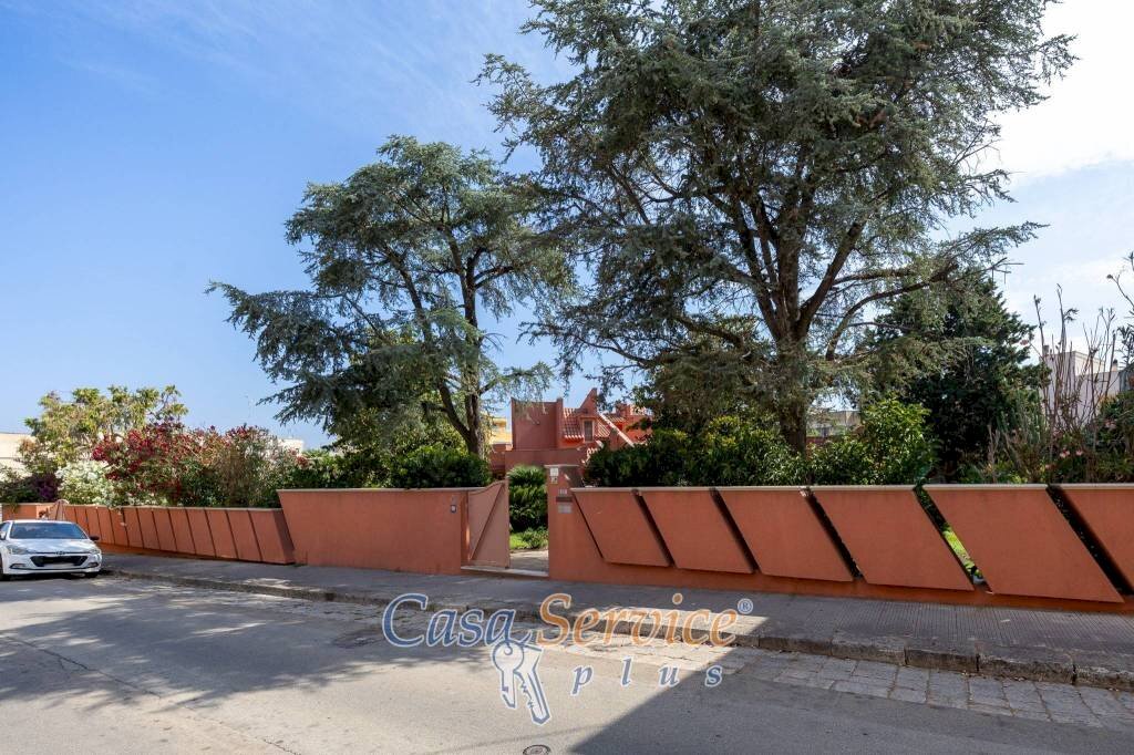 Facciata - Villa via Giuseppe Garibaldi, Alezio - foto 2