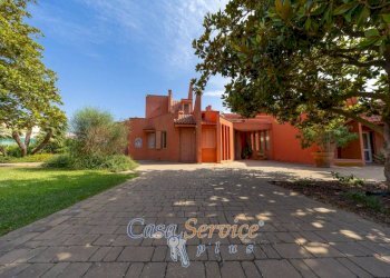 Giardino - Villa via Giuseppe Garibaldi, Alezio - foto 4