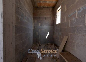 Stanza non arredata - Casa indipendente via Andrea Giannelli, Parabita - foto 9