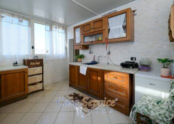Cucina - Four-room apartment via Giuseppe Garibaldi, Gallipoli - photo 12