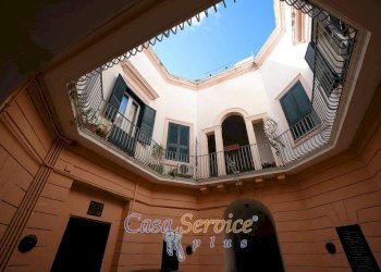 Cortile interno - Four-room apartment via Giuseppe Garibaldi, Gallipoli - photo 25