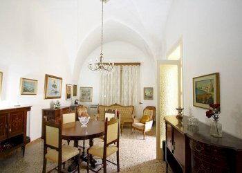 Salone - Casa indipendente via Francesco De Pinedo, Casarano - foto 15