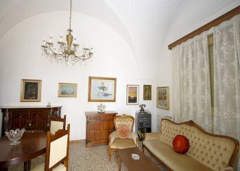 Salone - Casa indipendente via Francesco De Pinedo, Casarano - foto 20