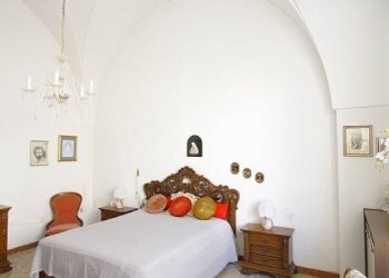 Camera da letto - Casa indipendente via Francesco De Pinedo, Casarano - foto 24