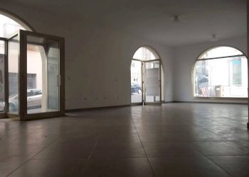 Negozio via Impero, Parabita - foto 5