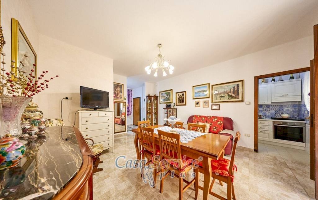 Salone - Three-room apartment corso Italia, Gallipoli - photo 1
