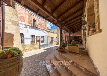 Cortile interno - Villa via Giuseppe Galliano, Casarano - photo 5