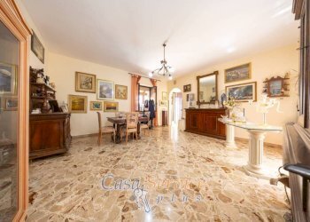 Salone - Villa via Giuseppe Galliano, Casarano - photo 41