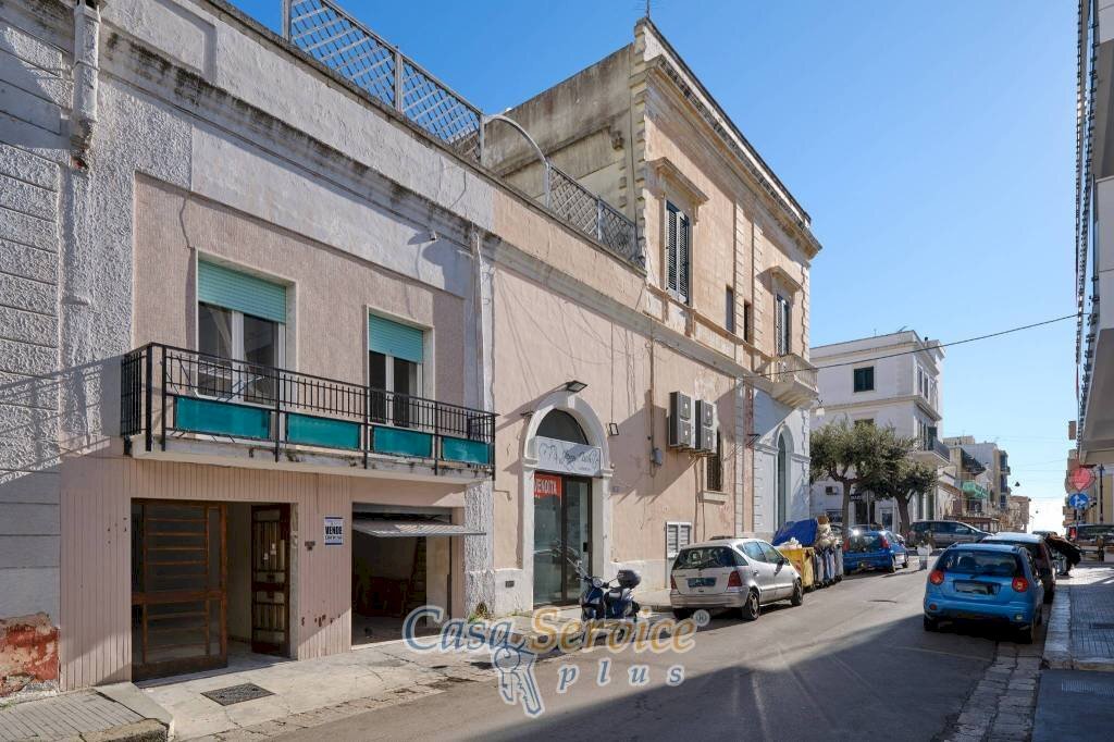 Facciata - Casa indipendente via Gian Giacomo Lazzari, Gallipoli - foto 1